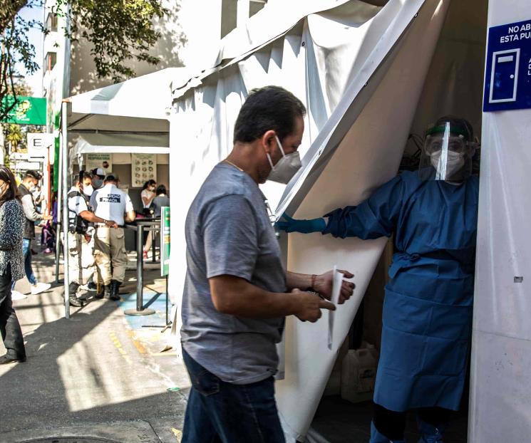 Pandemia de Covid-19 no se ha ido, alertan en México