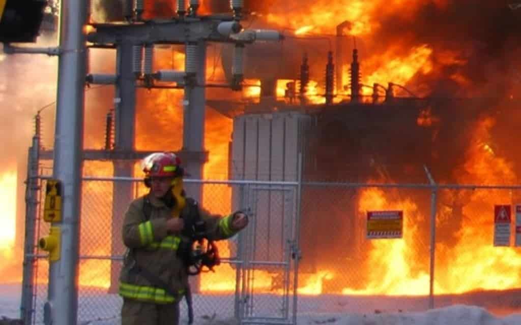 Reportaron el incendio de un transformador en una empresa