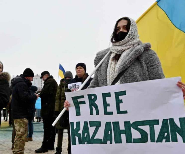 Detienen a 1, 700 más tras protestas en Kazajistán