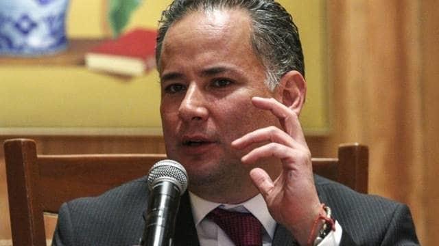 Santiago Nieto es ratificado como investigador II en el SNI