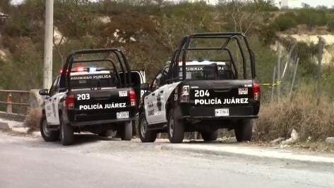 Encuentran a un hombre asesinado y emplayado en el Puente Las Aguilas, en  Juárez