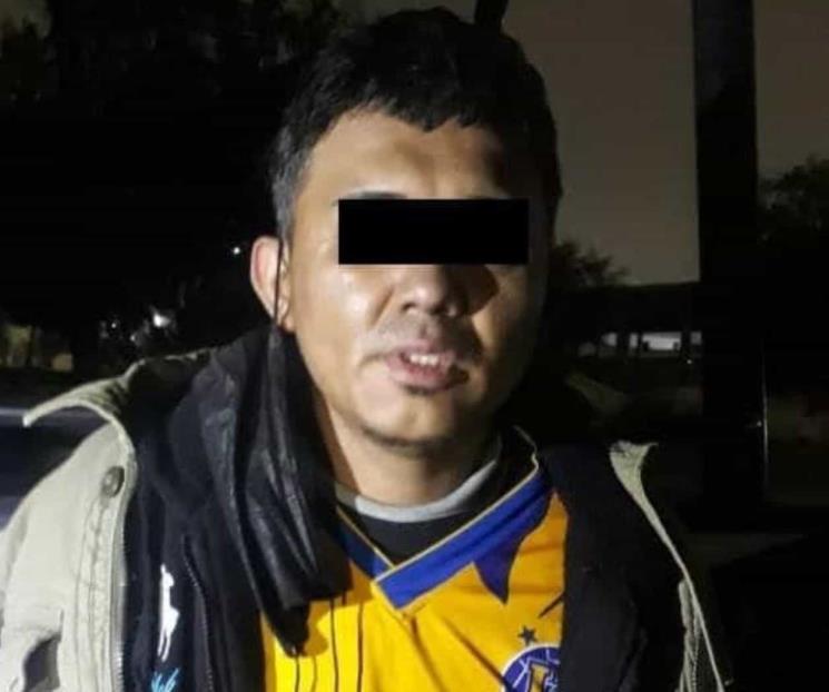 Detienen a hombre con arma y droga en la Colonia Garza Nieto