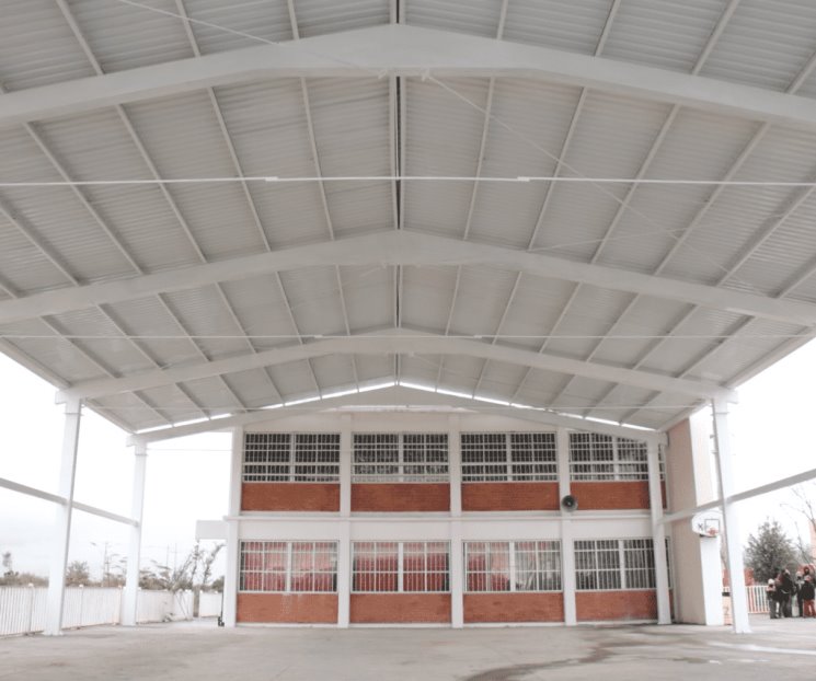 Inauguran estructura techada en escuela de Juárez