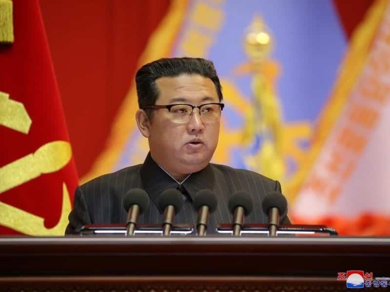 Ensalzan poder de Kim Jong Un