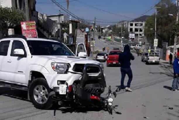 Arrollan a motociclista en Allende