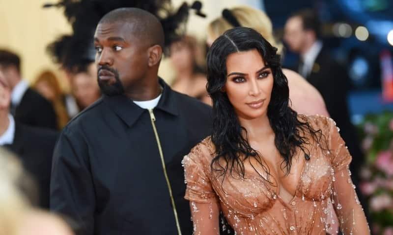 Se lanza Kanye otra vez contra Kim Kardashian