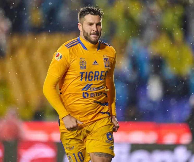 Gignac, con más de 300 goles en su carrera