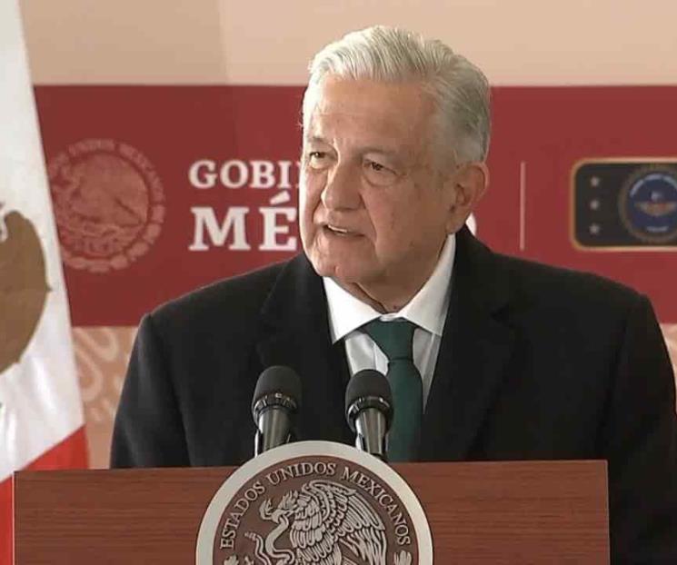 AMLO inaugura cuatro instalaciones militares en Santa Lucía