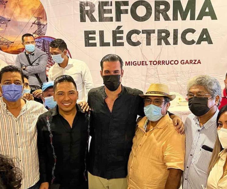 Respaldan gobernadores morenistas a AMLO y a RE