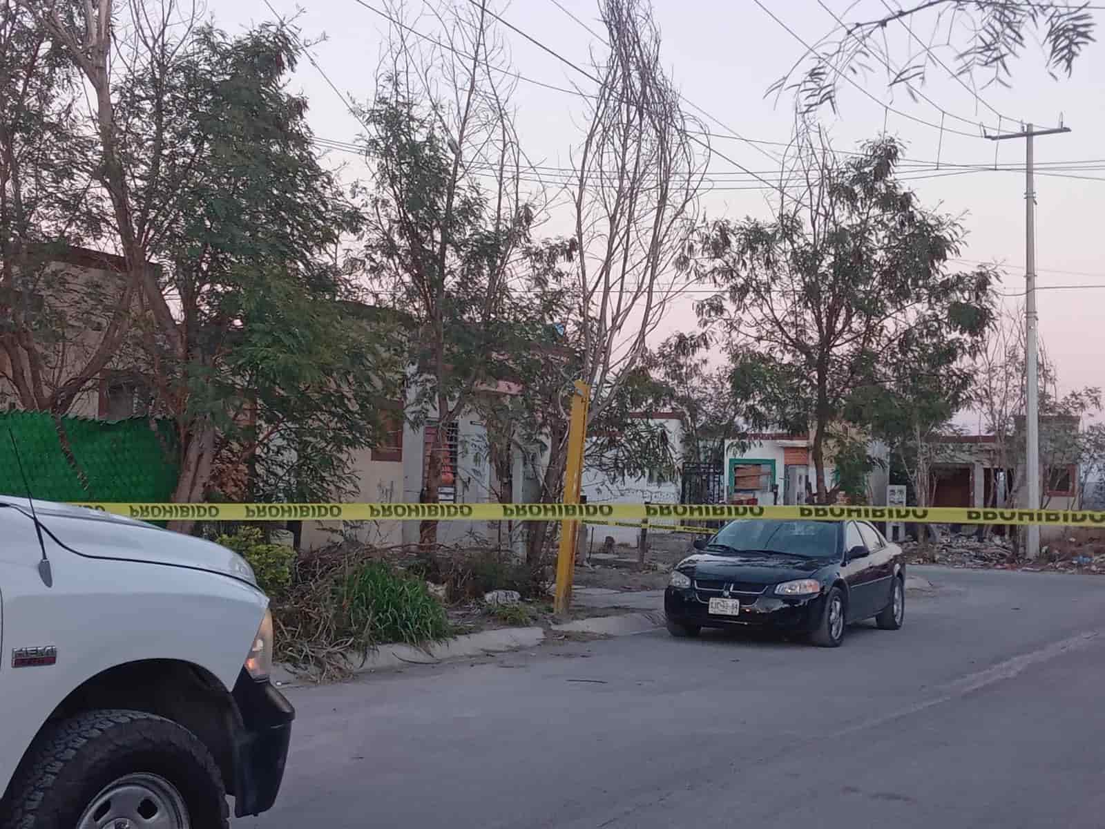 Luego de herir de muerte a un hombre en un domicilio, retuvieron a un masculino quien señaló en ese sitio habría cuerpos enterrados