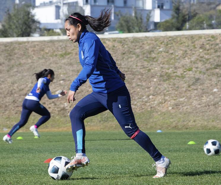 Sigue preparación rayada para duelo con Gallos Femenil