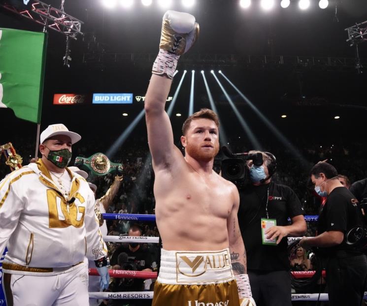 Bivol, GGG, Charlo y Benavidez, las dos ofertas para Canelo