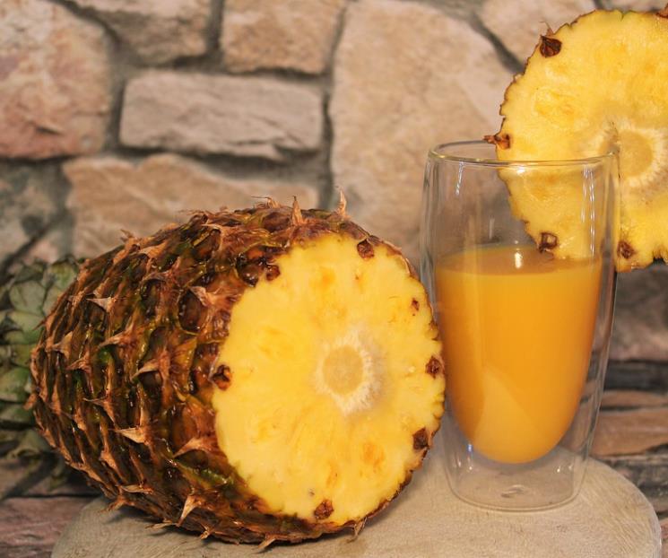 Jugo de piña con perejil:razones para tomarlo en las mañanas