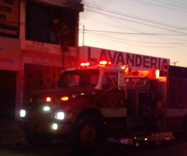 Se registra incendio en estética en Escobedo