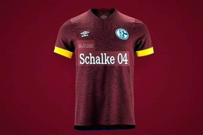 Corta Schalke con patrocinador de Rusia