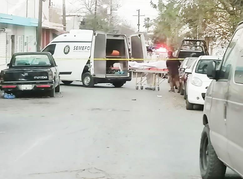 Asesinan a hombre a varillazos en Juárez