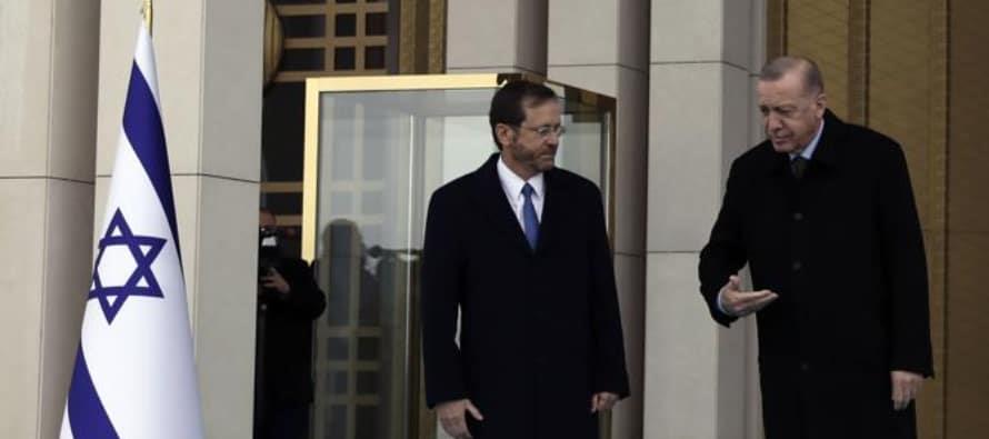Turquía e Israel acuerdan reconstruir relaciones