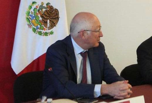 Embajador de EU en México se reúne con periodistas