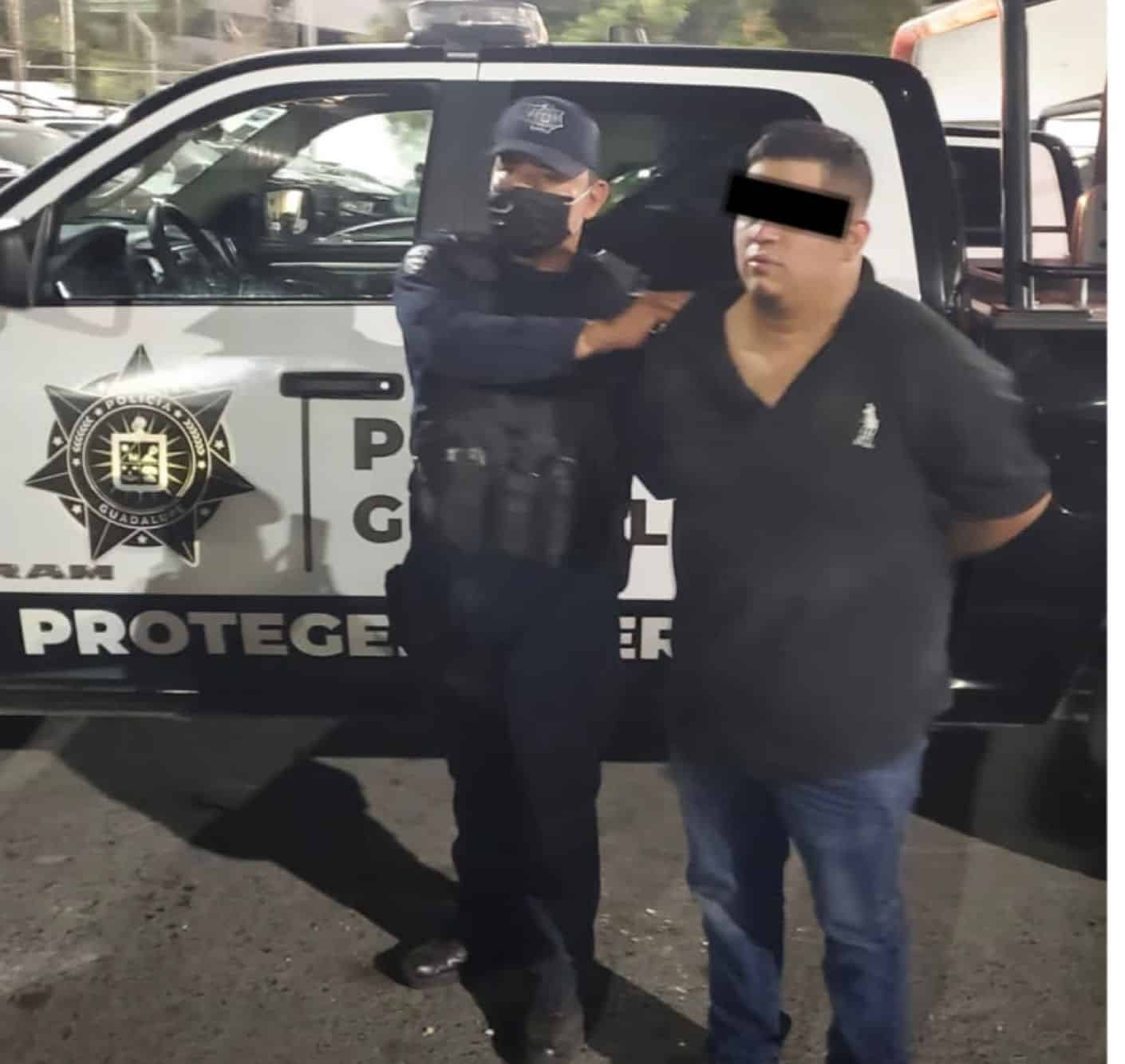 Detienen a dos hermanos que asaltaron una farmacia en la Colonia Xochimilco