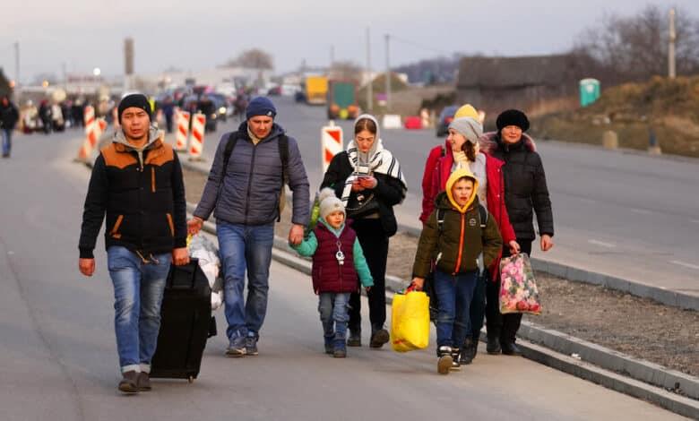 AMLO critica ayuda de EU a Ucrania, pero no a migrantes