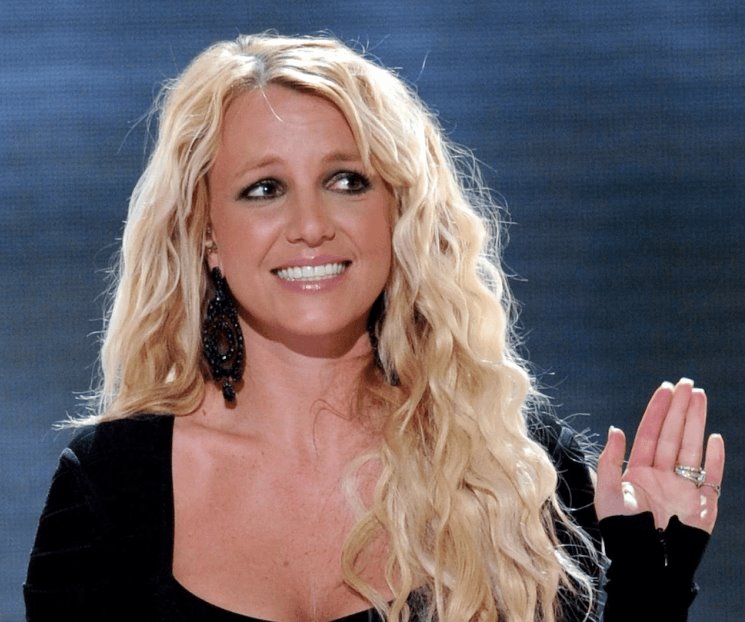 Tras inseguridades, Britney consideró aumentarse el busto