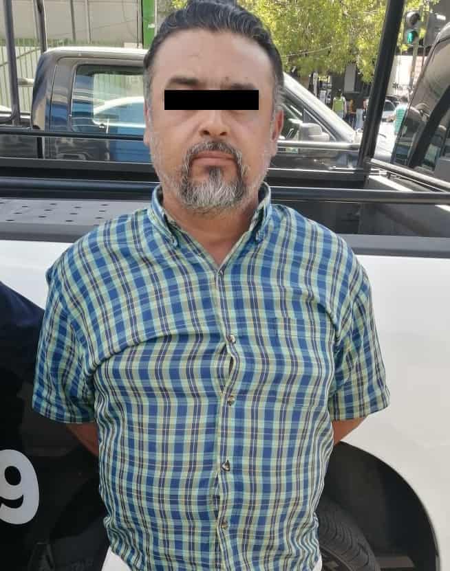 Detenido luego de ser detectado por las cámaras de seguridad de la corporación manejando un automóvil con reporte de robo