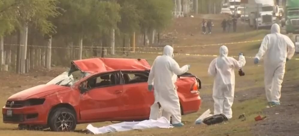 Un hombre perdió la vida en forma trágica al volcar su automóvil