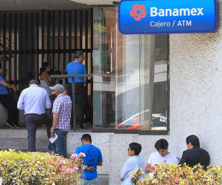 Mantiene Carlos Slim interés por Banamex