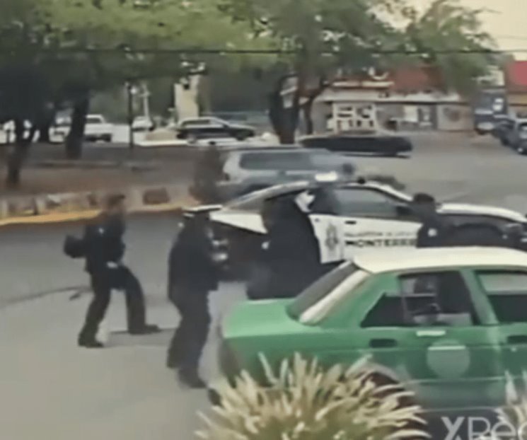 Graban pelea entre policías de Monterrey