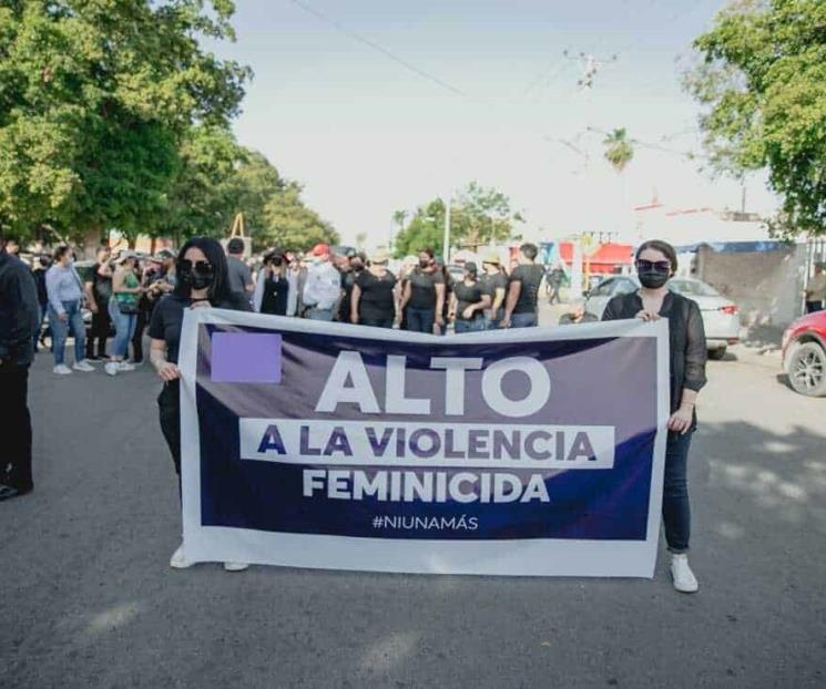 Marchan en Guasave por incremento de feminicidios