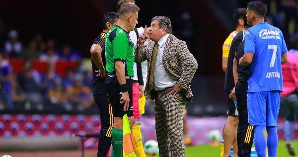 Afirma Herrera que no insultó al árbitro 