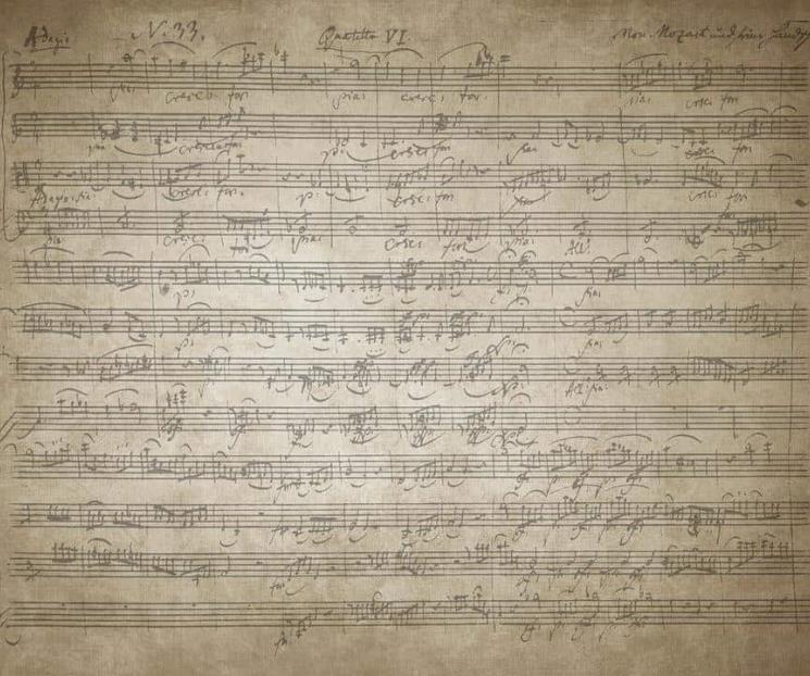 Realiza melodías musicales junto a Beethoven, Bach y Mozart