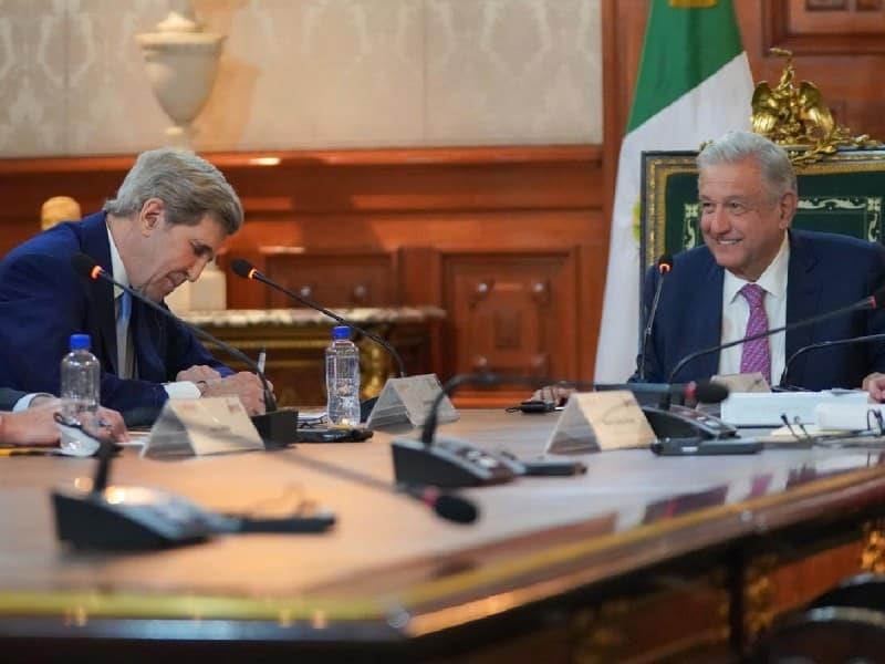 Anuncia John Kerry reunión con AMLO