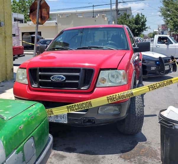 Una camioneta que cuenta con reporte de robo con violencia fue localizada y recuperada en la Fabriles