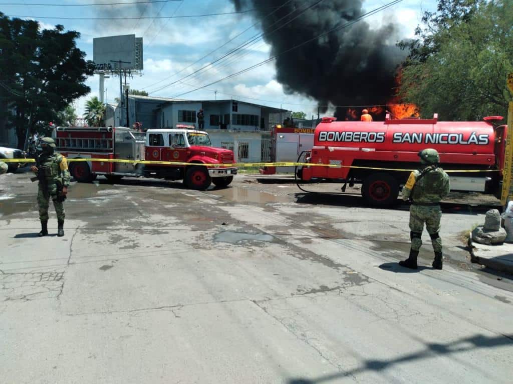 El incendio de una chatarrera causó alarma ayer en la Colonia Moisés Sáenz