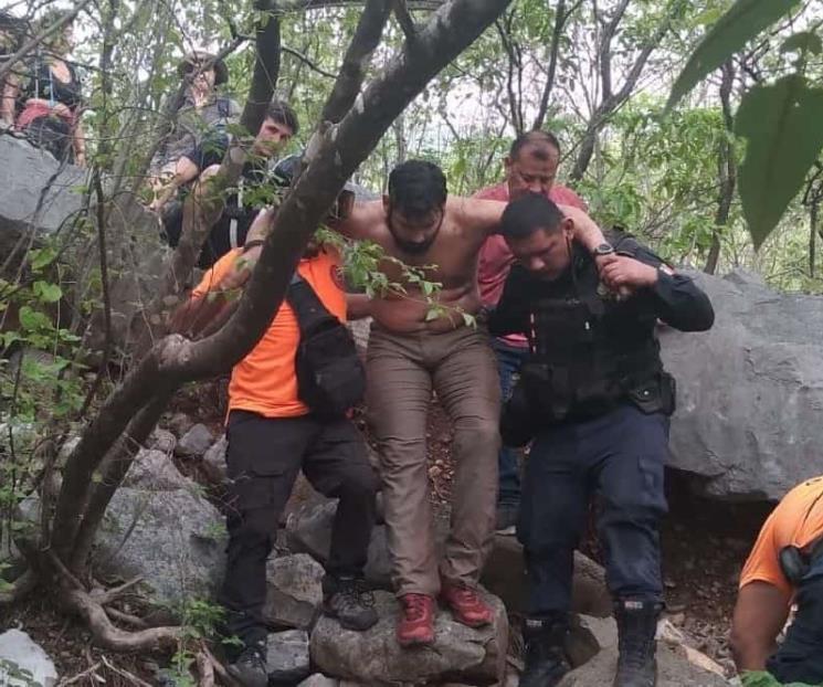Rescatan a tres personas del Cerro de la Silla