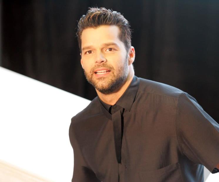 En medio del escándalo, Ricky Martin lanza ‘Play’