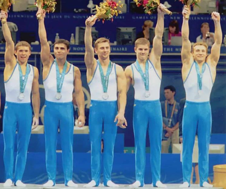 Atleta ucranio vende medalla de plata para ayudar a su país