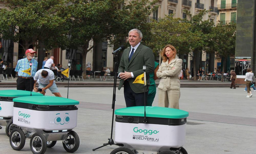 Primeros robots autónomos toman calles de Zaragoza