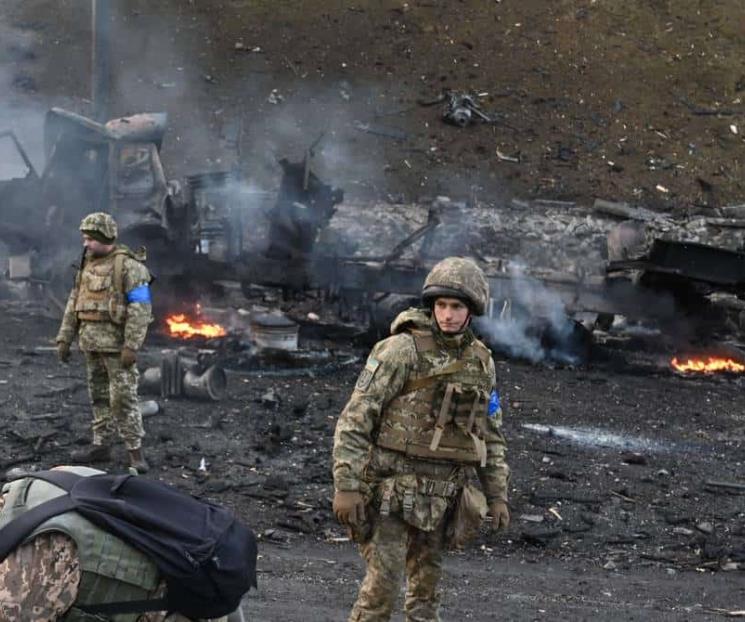 Bombardea Ucrania a fuerzas rusas en el sur