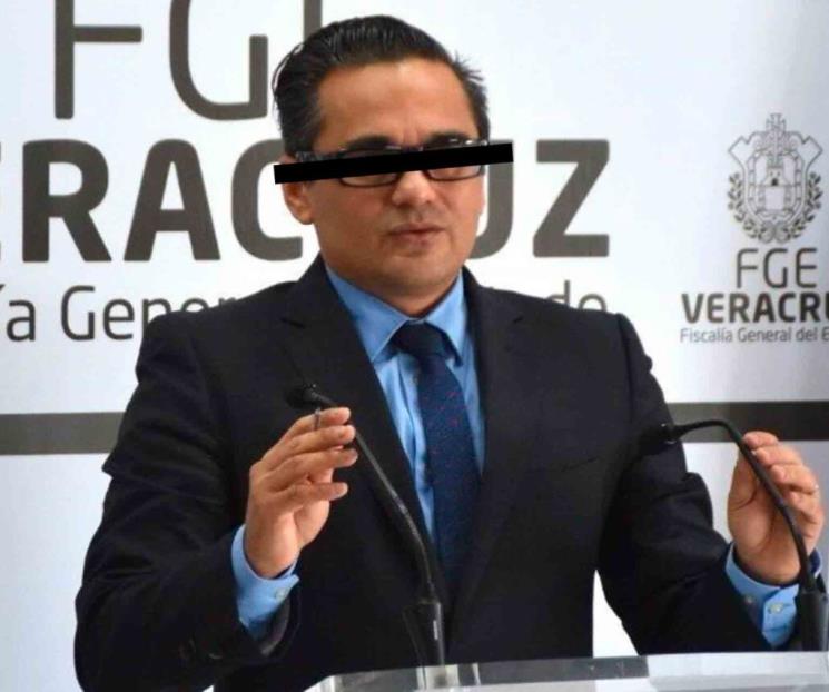 Trasladan a exfiscal de Veracruz al penal del Altiplano
