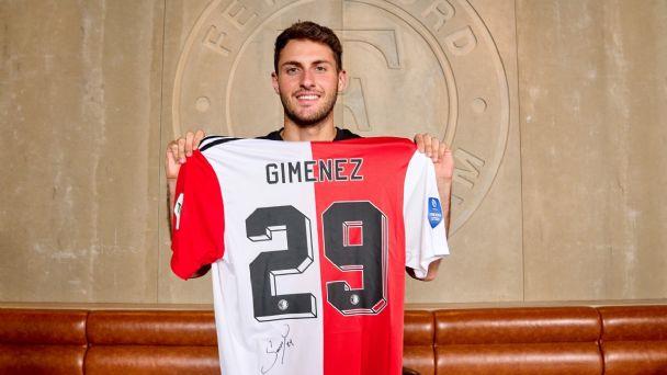 El insólito sueldo de Santiago Giménez con el Feyenoord