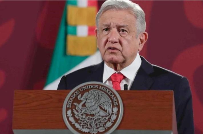 AMLO se deslinda de denuncia contra Peña Nieto