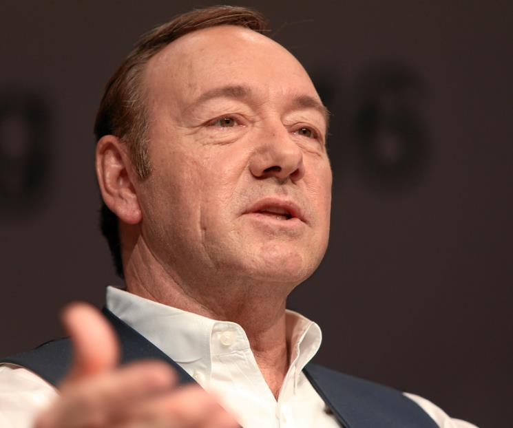 Pagará Kevin Spacey 31 mdd a productores de House of Cards”