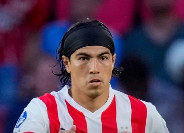 Titular Erick Gutiérrez en triunfo de PSV