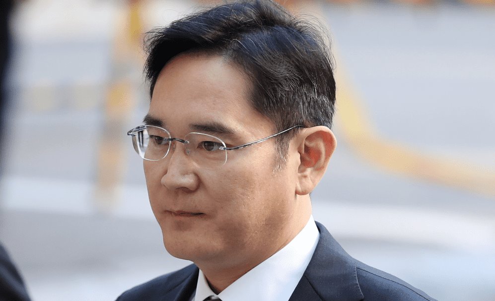Lee Jae-yong recibe el perdón presidencial de Corea del Sur