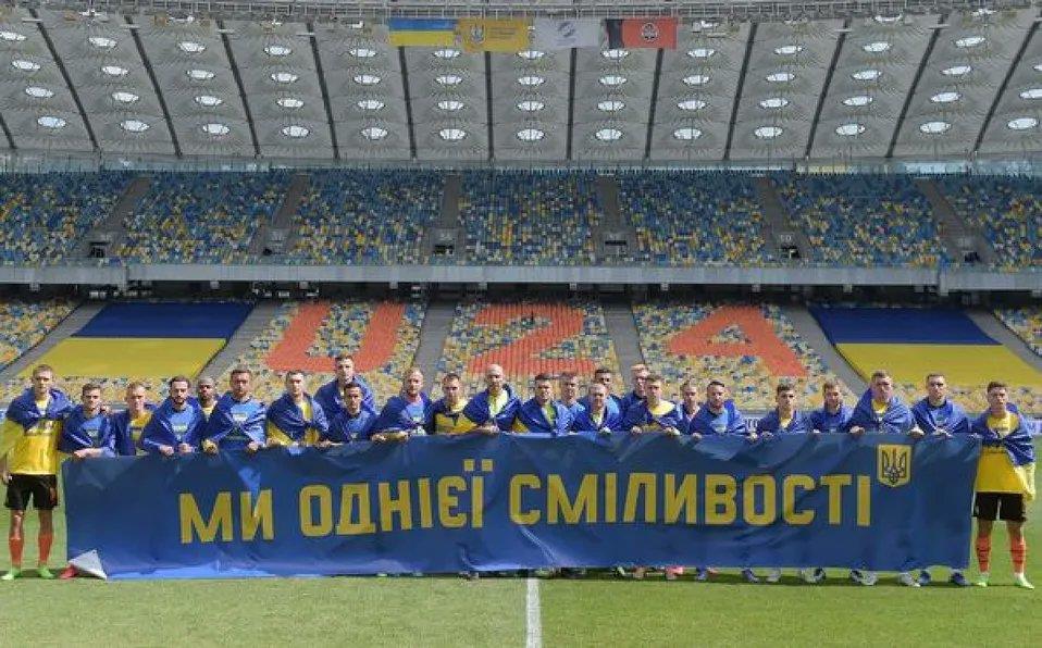 Vuelve el futbol en Ucrania pese a la guerra