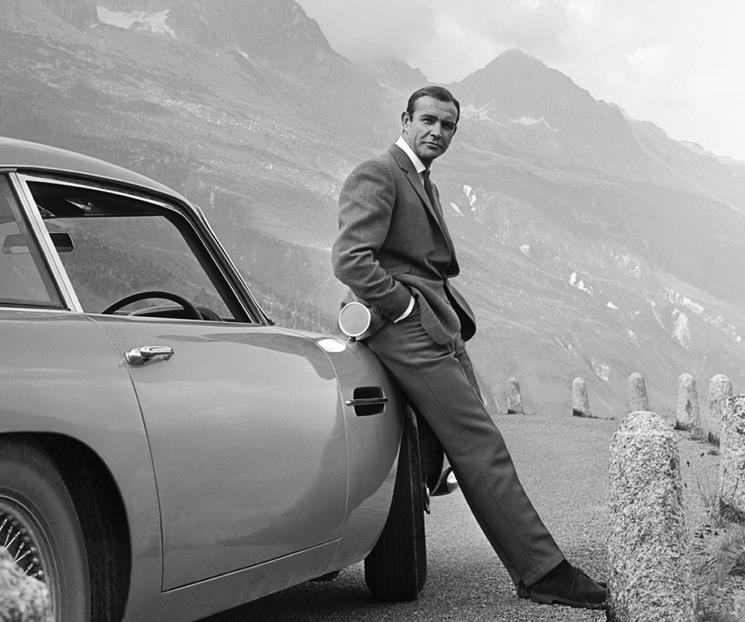 Venden auto de James Bond en $2.4 millones de dólares
