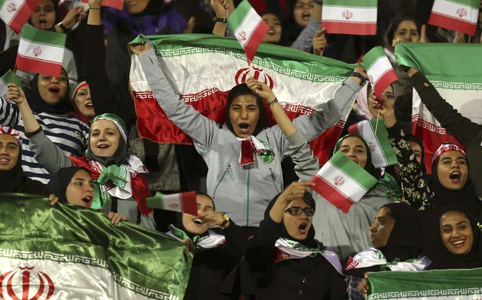 Podrán mujeres ir a partidos de futbol en Irán