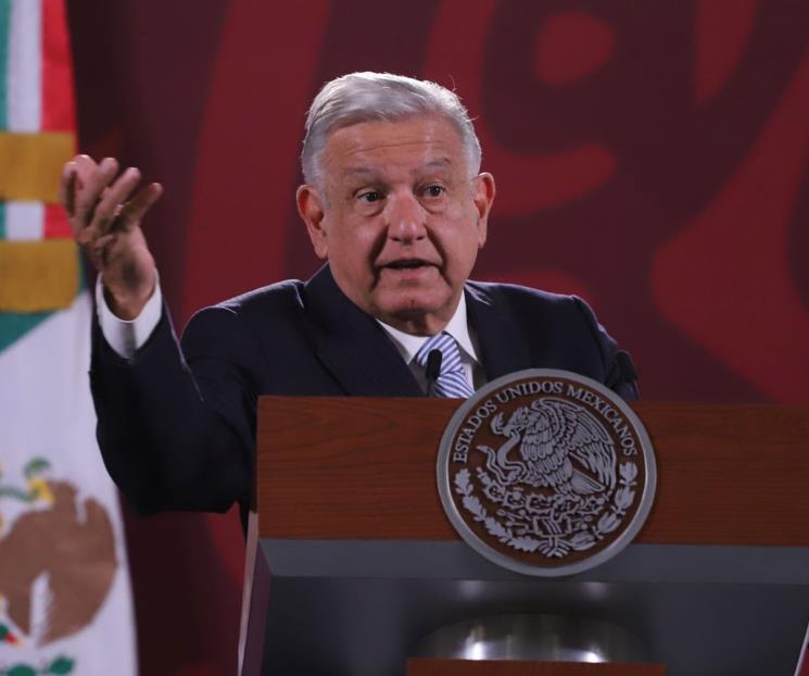 Ve López Obrador asunto político tras consultas